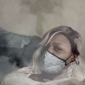 Meet your Posher, Phyllis